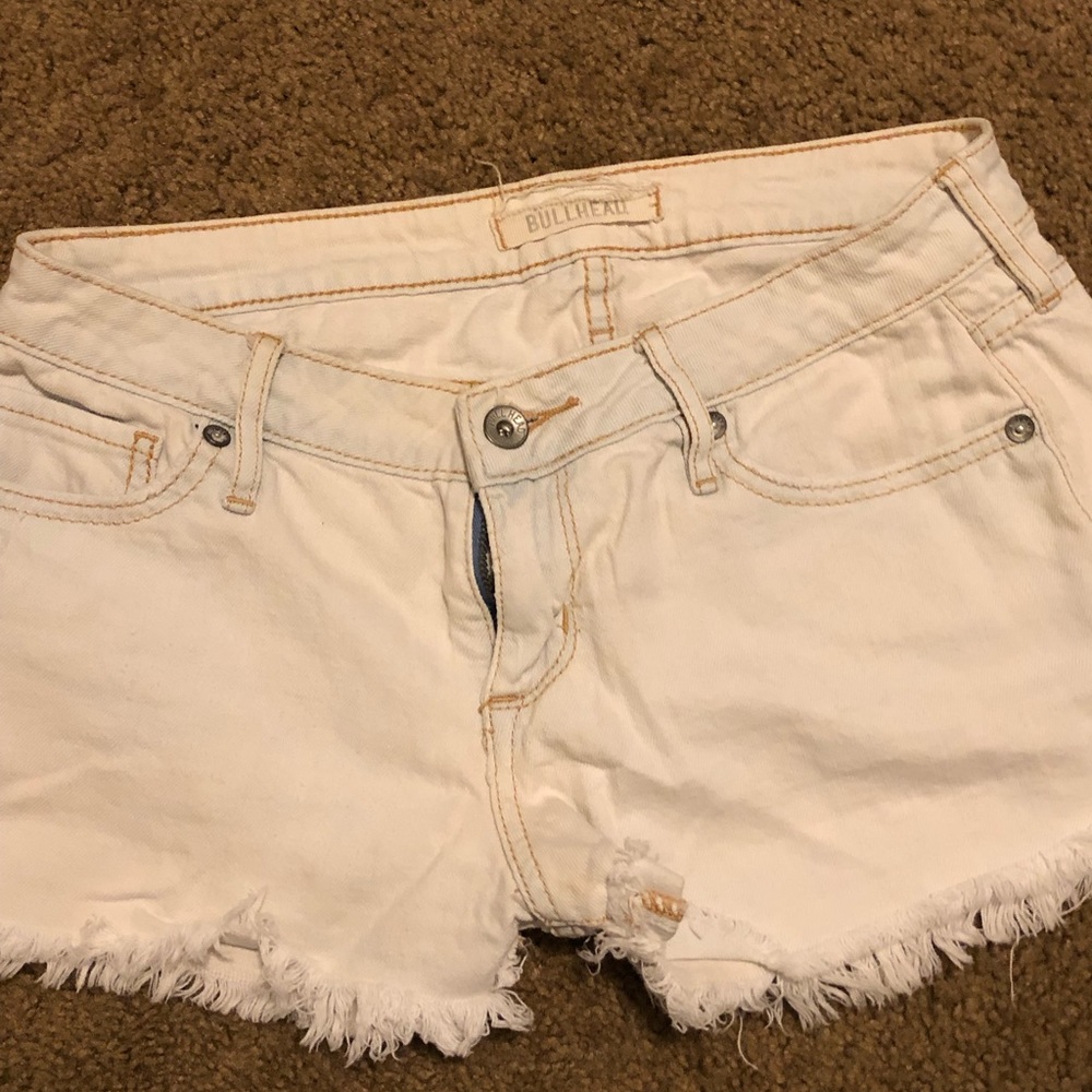white denim bullhead shorts